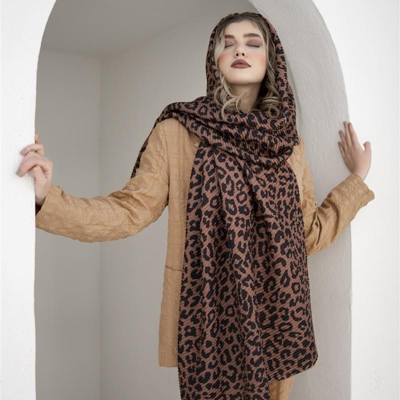 کد 352 شال پلیسه آکاردئونی Chocolate Leopard mix colors