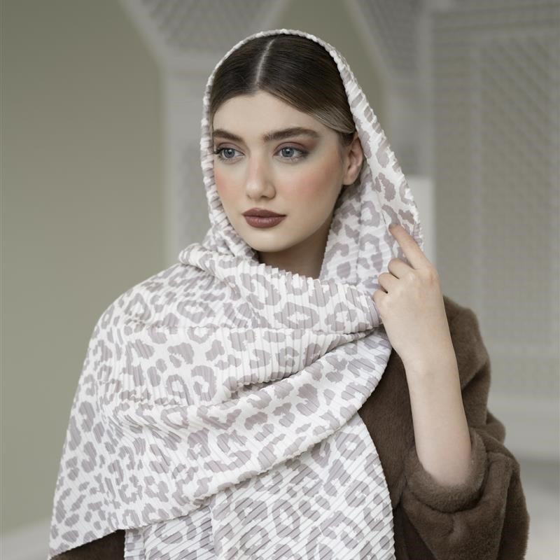 کد 350 شال پلیسه آکاردئونی  Creamy Leopard mix colors