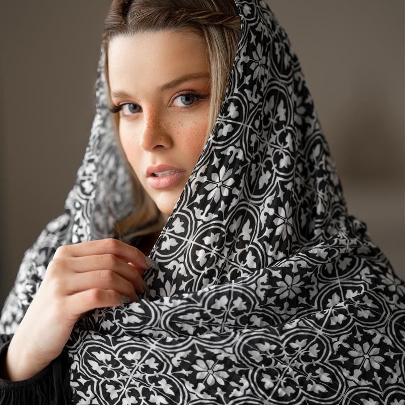 اوتلتی جدید-کد 794 شال پلیسه مربعی Tiles from book mix colors