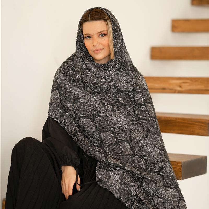 کد 784 شال پلیسه آکاردئونی Charcoal snake skin mix colors