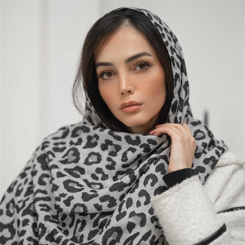 کد 809 شال ساده Dark hole Leopard mix colors